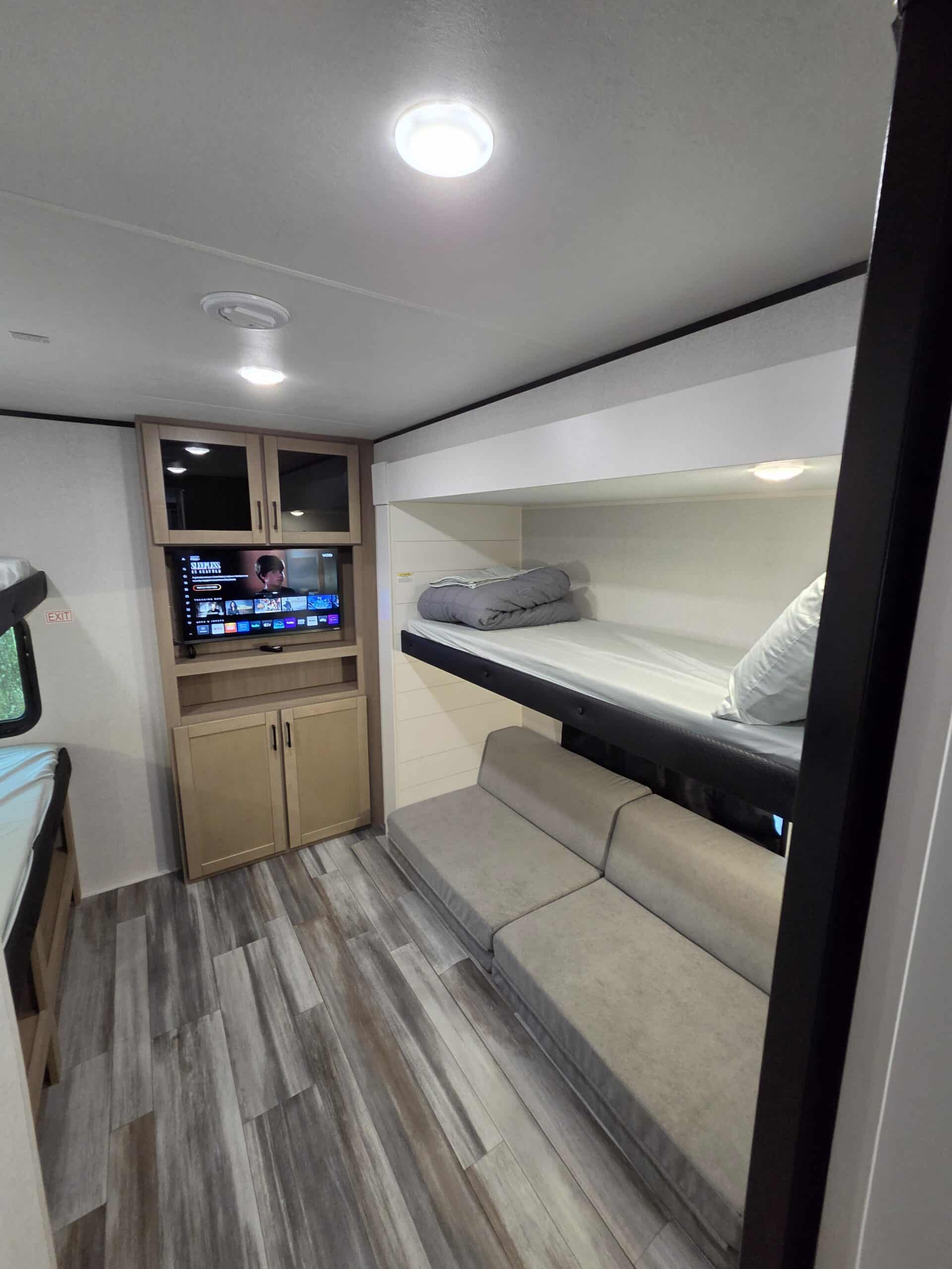 #12 2026 Jayco Jayflight 321BDS